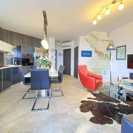 Miracle 2 Comfortable * Krk Town