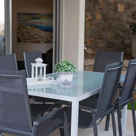 Miracle 2 Comfortable Vila