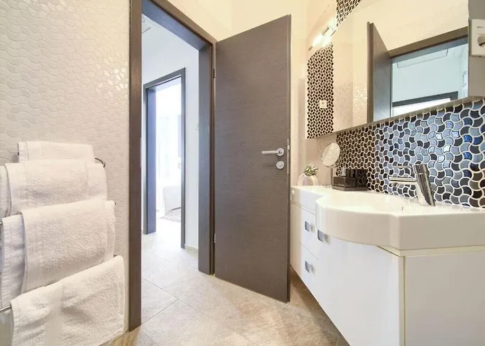 Villa Miracle 2 Comfortable Krk Town