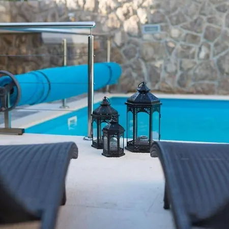 Miracle 2 Comfortable Villa