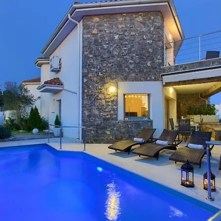 Miracle 2 Comfortable Krk Town